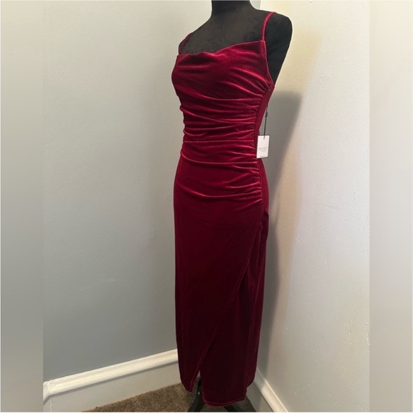 NWT Laundry by Shelli Segal Wine Velvet Cowl Neck Dress, Size 2 - Picture 5 of 12